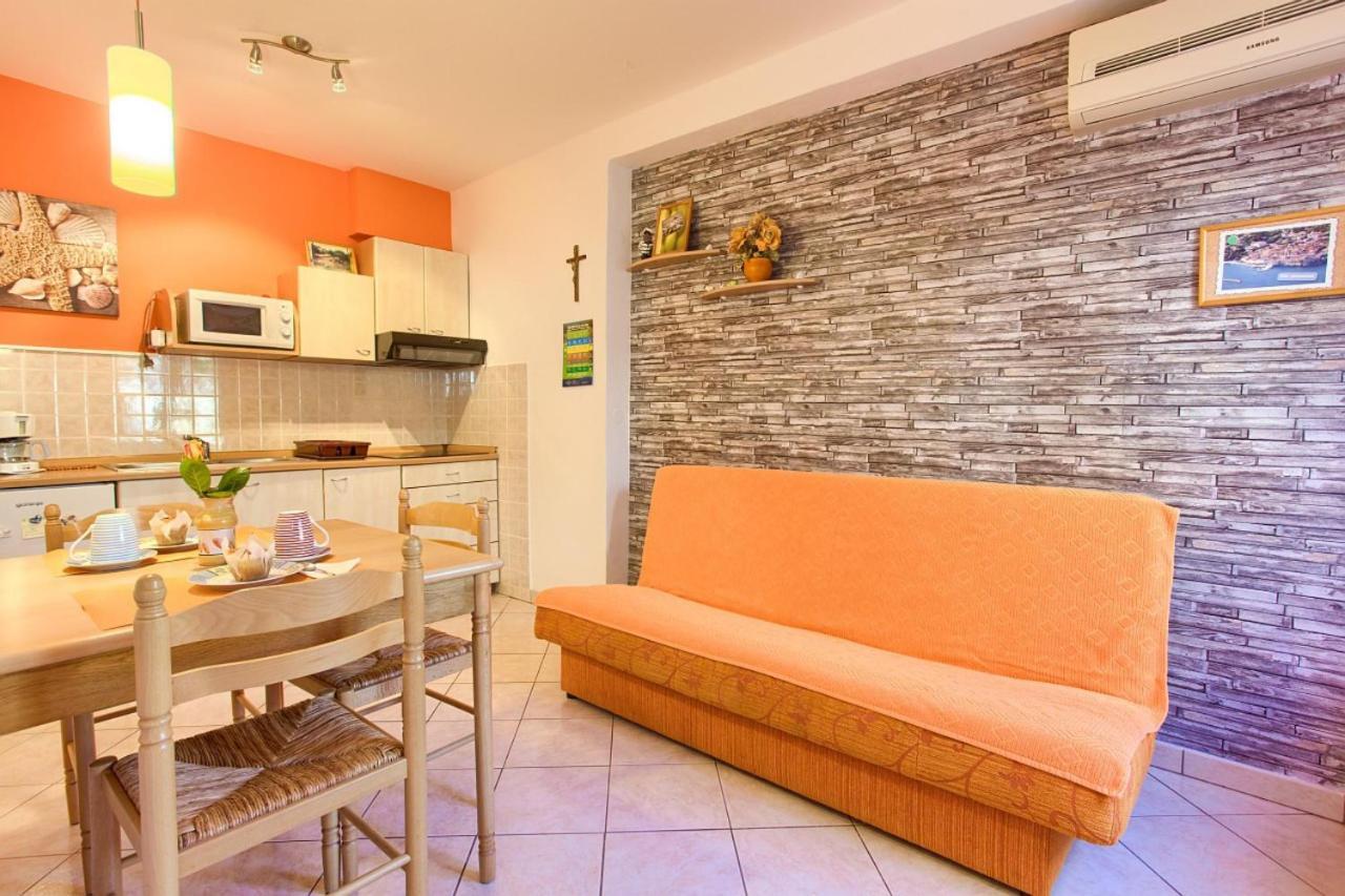 Romantic Apartment คิร์ก ภายนอก รูปภาพ